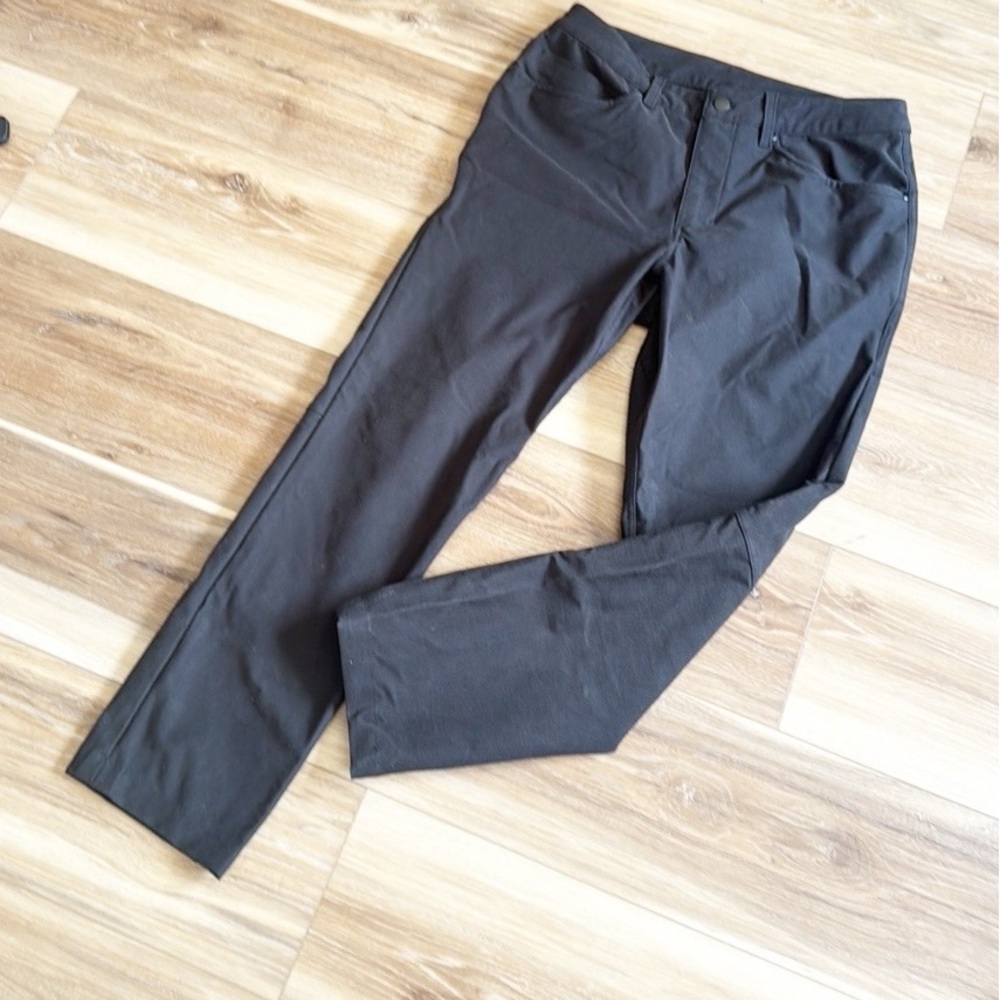 Lululemon Black Stretch Straight
Leg Mid Rise Pants Size 30 - Picture 3 of 12